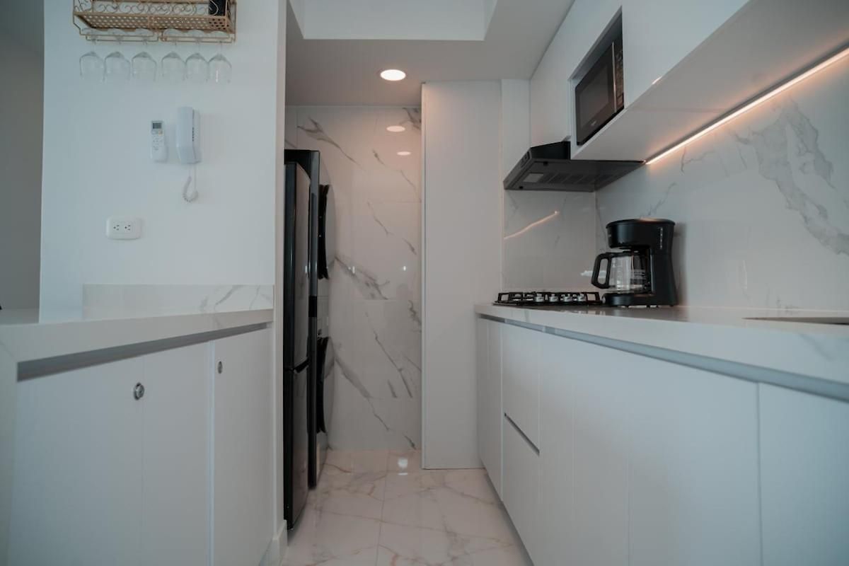 Apartamento Vista Al Mar, Piscina, Cerca A Sitios Turísticos Y Aeropuerto *