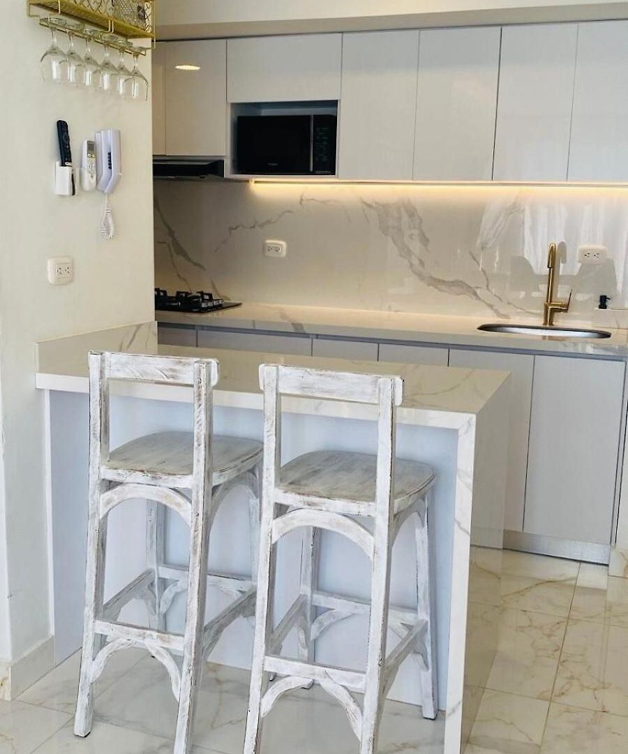 Apartamento Vista Al Mar, Piscina, Cerca A Sitios Turísticos Y Aeropuerto *