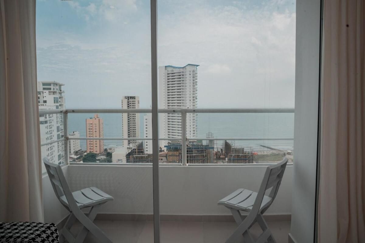 Apartamento Vista Al Mar, Piscina, Cerca A Sitios Turísticos Y Aeropuerto *