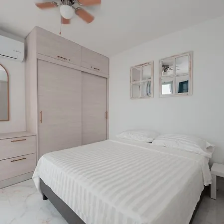 Apartamento Vista Al Mar, Piscina, Cerca A Sitios Turísticos Y Aeropuerto